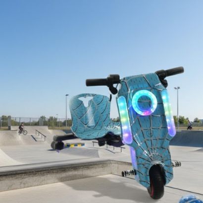 صورة سكوتر درفت كهربائي للأطفال ببطارية 36 فولت وتصميم شبكي أزرق